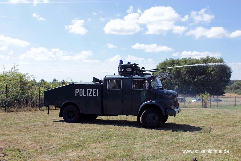 Sommerfest-Polizeioldtimer-Museum_2012 (143).jpg